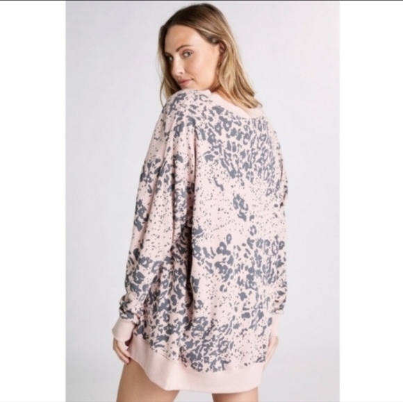 Wildfox Sweatshirt XL - Picture 7 of 16